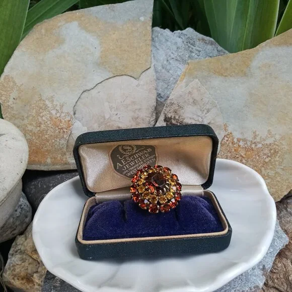 Vintage Austria Estate Oversized Adjustable Rhinestone Ring - Picture 4 of 7